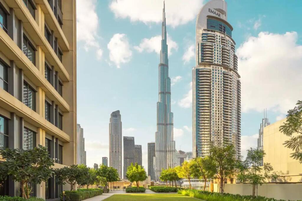 Glow Sky Trendy 1br- Mall Access By Maxx Value Homes