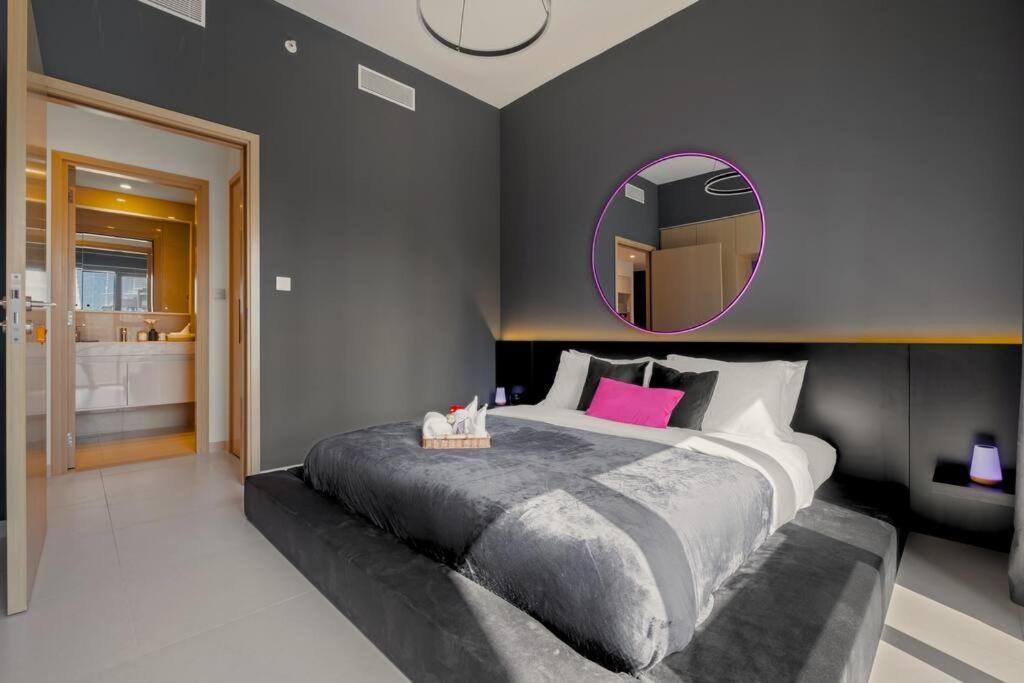 Apartment Glow Sky Trendy 1br- Mall Access By Maxx Value Homes