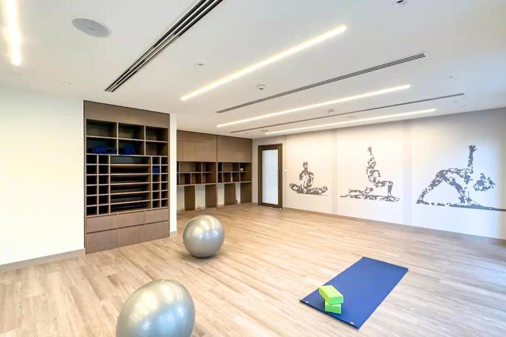 Glow Sky Trendy 1br- Mall Access By Maxx Value Homes * Dubai