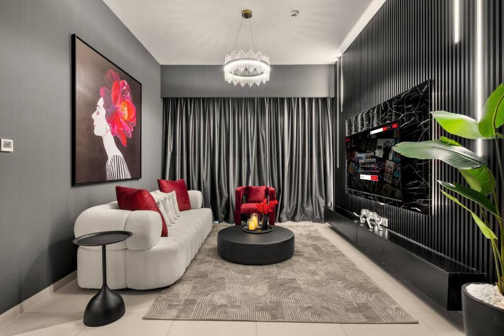 Glow Sky Trendy 1br- Mall Access By Maxx Value Homes Apartment *